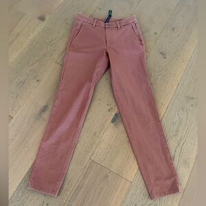 Men's lululemon athletica Brown Slim Pants

Lightly worn